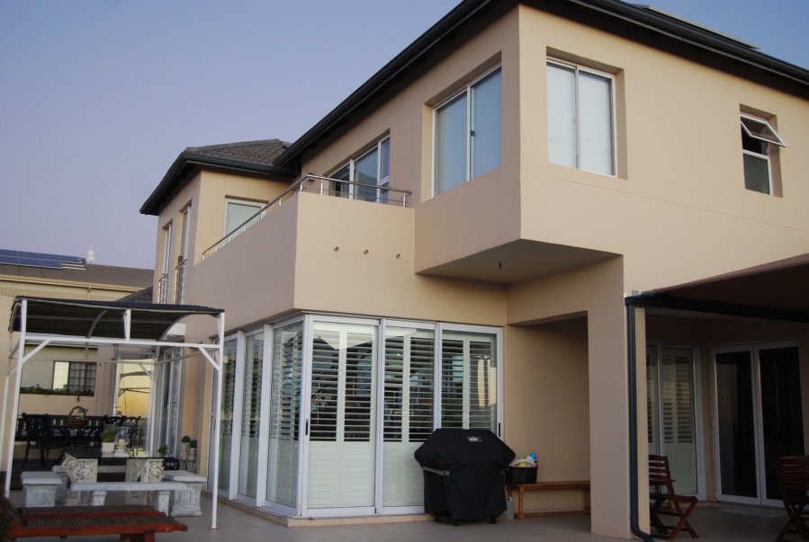 5 Bedroom Property for Sale in Country Club Western Cape